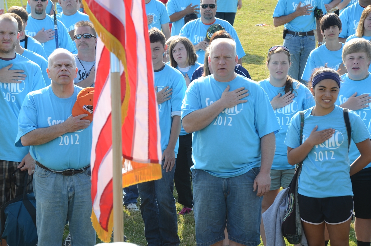 July 14th was hot but still more than 500 people from 20 different churches and the community came together in Albany and Jefferson to paint two schools. 